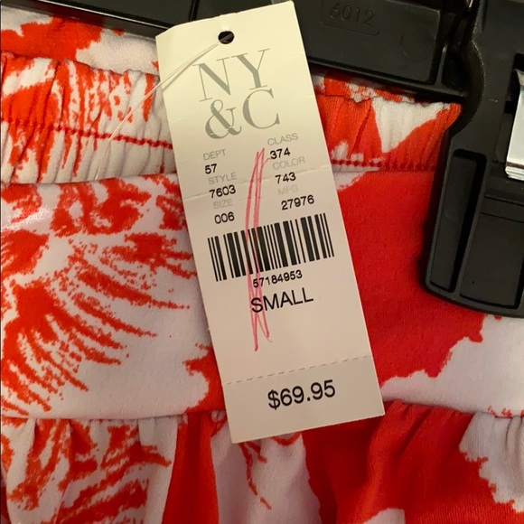 New York & Company Stretch Skirt - Picture 5 of 5